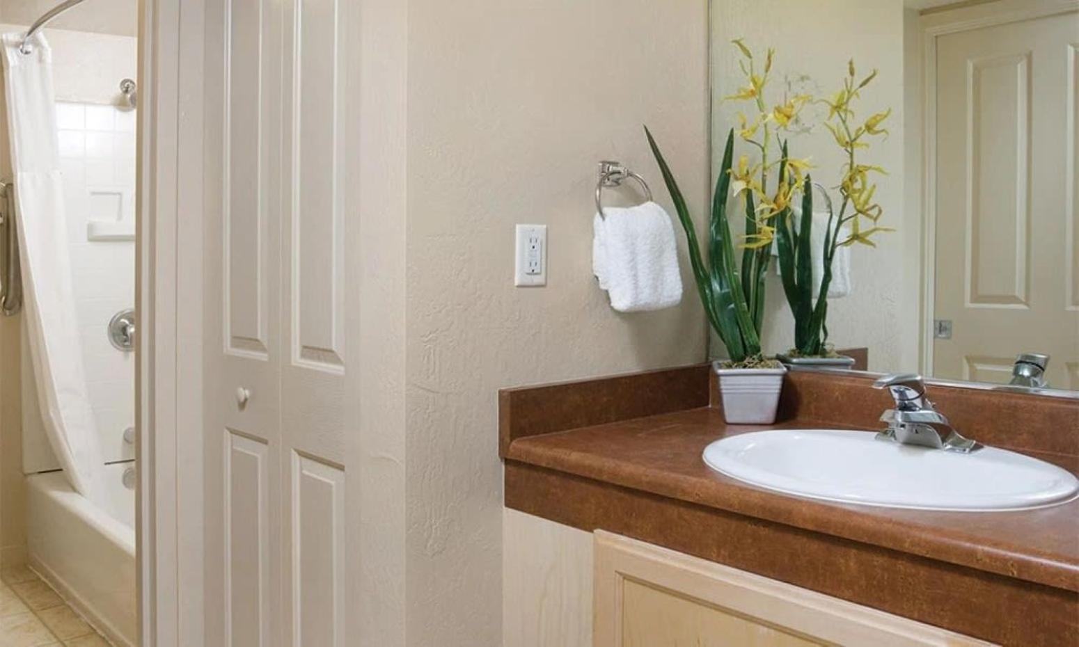 Holiday home Great 1bd With Amenities Take In Has To Offer Reno