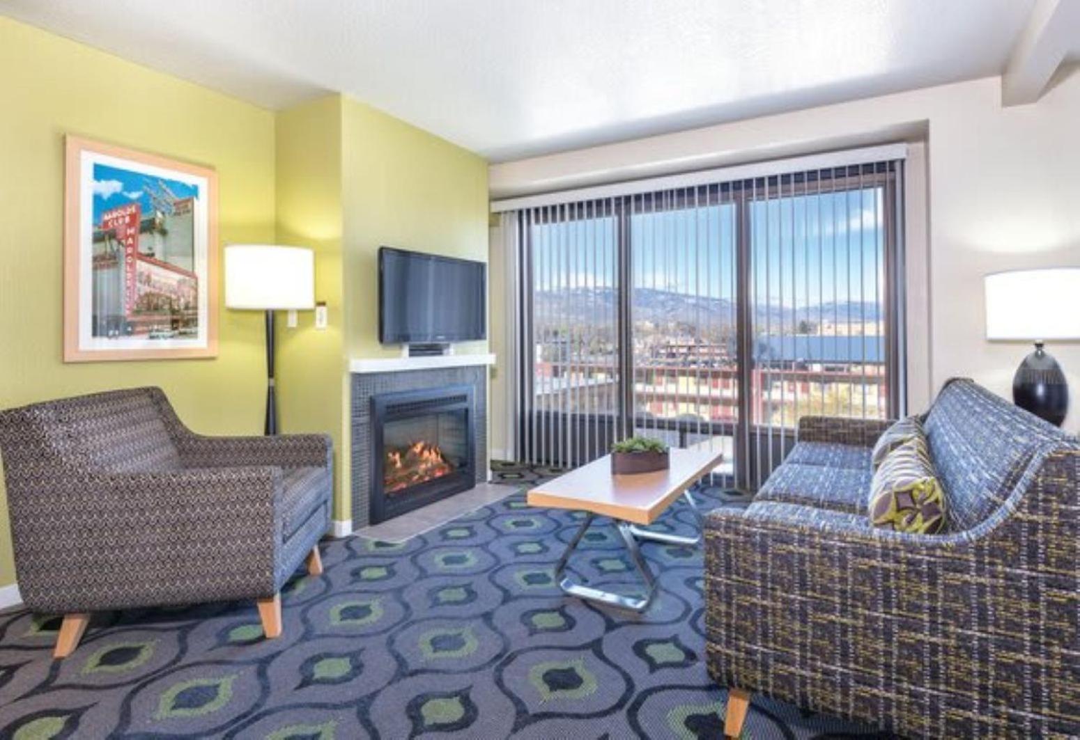 Great 1bd With Amenities Take In Has To Offer Holiday home